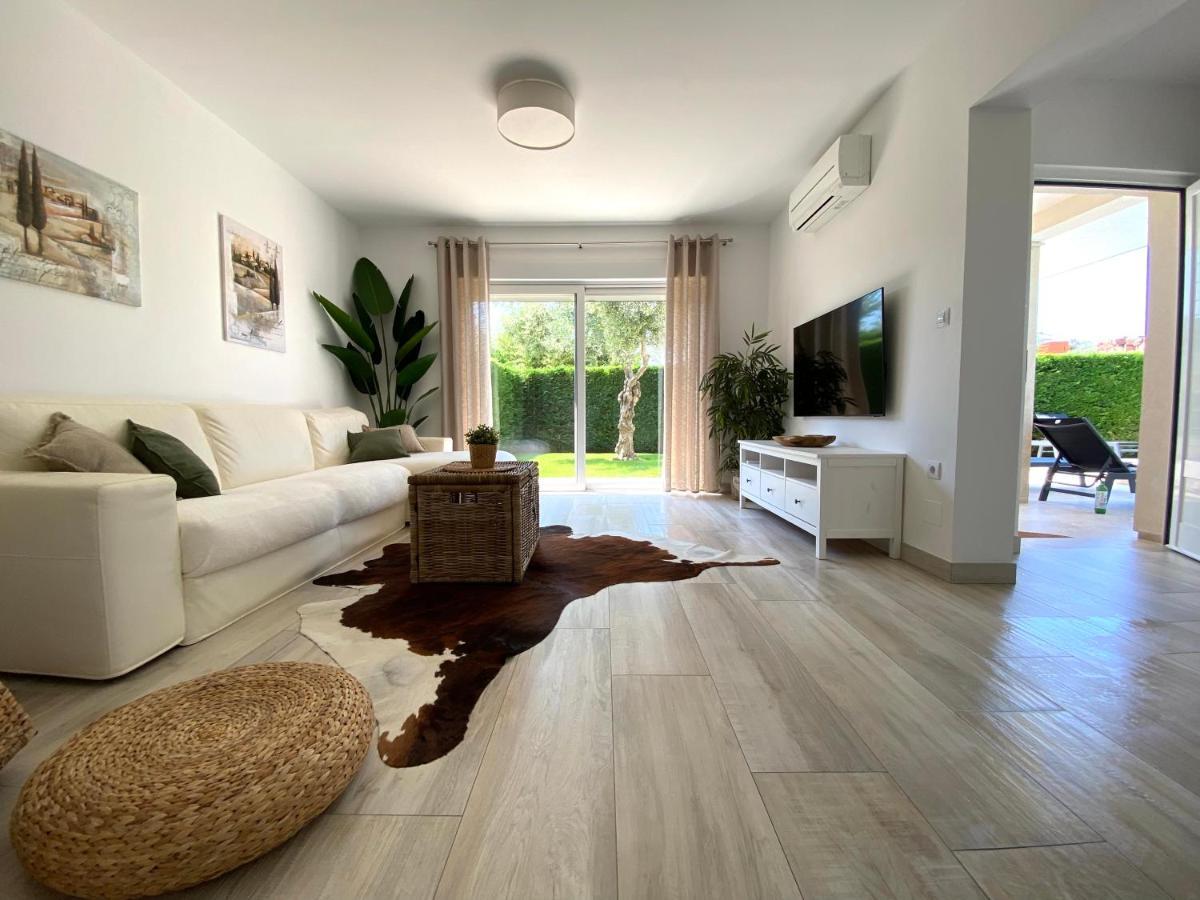 Villa Divina With Private Heated Pool PUY 외부 사진